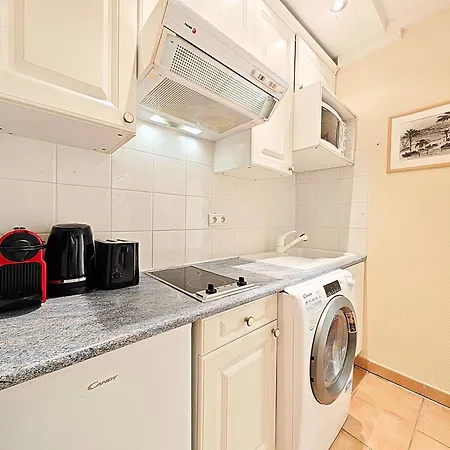 Viva Riviera Commandant Andre * Cannes