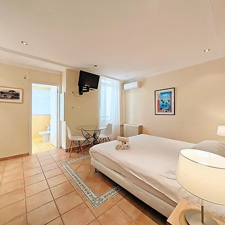 Viva Riviera Commandant Andre Apartment